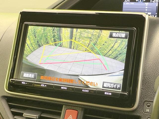 エスクァイア ハイブリッドＧｉ　プレミアムパッケージ　禁煙車　両側電動ドア　純正９型ＳＤナビ　バックカメラ　衝突被害軽減システム　ハーフレザーシート　ドラレコ　スマートキー　ＬＥＤヘッド　ビルトインＥＴＣ　クルコン　オートハイビーム　オートライト（4枚目）