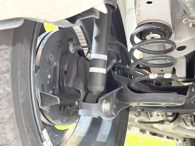 スペーシアカスタム ハイブリッドＸＳ　禁煙車　両側電動ドア　全周囲カメラ　衝突被害軽減システム　レーダークルーズ　ハーフレザーシート　コーナーセンサー　スマートキー　ＬＥＤヘッド　ＥＴＣ　車線逸脱警報　オートライト（20枚目）