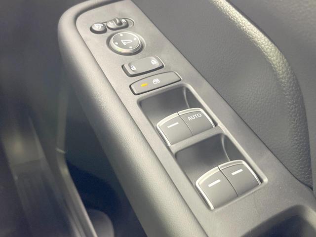 ステップワゴン ｅ：ＨＥＶスパーダ　両側電動ドア　純正ＳＤナビ　バックカメラ　衝突被害軽減システム　レーダークルーズ　禁煙車　ハーフレザーシート　コーナーセンサー　スマートキー　ＬＥＤヘッド　車線逸脱警報　オートライト（63枚目）