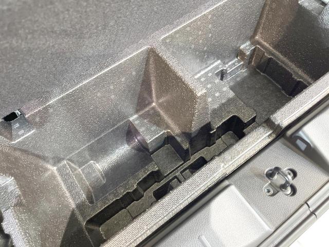 デリカミニ Ｇ　プレミアム　届出済未使用車　両側電動ドア　全周囲カメラ　衝突被害軽減システム　レーダークルーズ　ハーフレザーシート　コーナーセンサー　ＬＥＤヘッド　車線逸脱警報　オートライト　オートエアコン（35枚目）