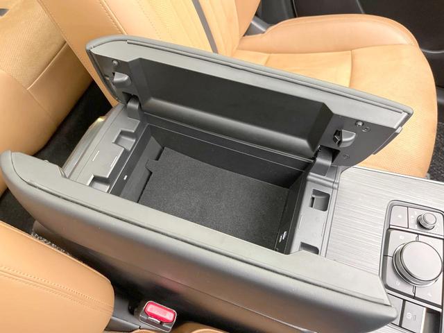 ＣＸ－６０ ＸＤ－ハイブリッド　プレミアムスポーツ　禁煙車　４ＷＤ　ターボ　サンルーフ　純正ＳＤナビ　全周囲カメラ　ＢＯＳＥサウンド　衝突被害軽減システム　レーダークルーズ　電動リアゲート　ハーフレザーシート　前席シートエアコン　ドラレコ（64枚目）