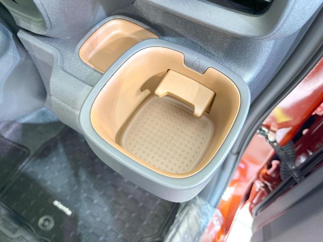 シエンタ Ｇ　禁煙車　両側電動ドア　純正ＳＤナビ　全周囲カメラ　衝突被害軽減システム　レーダークルーズ　コーナーセンサー　スマートキー　ＬＥＤヘッド　ＥＴＣ２．０　オートハイビーム　車線逸脱警報　オートライト（53枚目）