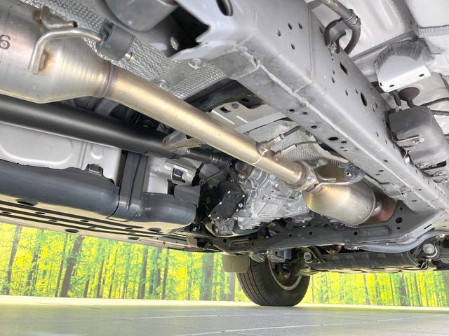 ランドクルーザープラド ＴＸ　Ｌパッケージ　マットブラックエディション　禁煙車　４ＷＤ　７人乗り　バックカメラ　レーダークルーズ　レザーシート　前席シートエアコン　ドラレコ　コーナーセンサー　スマートキー　ＬＥＤヘッド　ビルトインＥＴＣ　オートハイビーム　車線逸脱警報（24枚目）