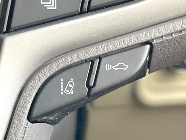 ランドクルーザープラド ＴＸ　Ｌパッケージ　マットブラックエディション　禁煙車　４ＷＤ　７人乗り　バックカメラ　レーダークルーズ　レザーシート　前席シートエアコン　ドラレコ　コーナーセンサー　スマートキー　ＬＥＤヘッド　ビルトインＥＴＣ　オートハイビーム　車線逸脱警報（48枚目）