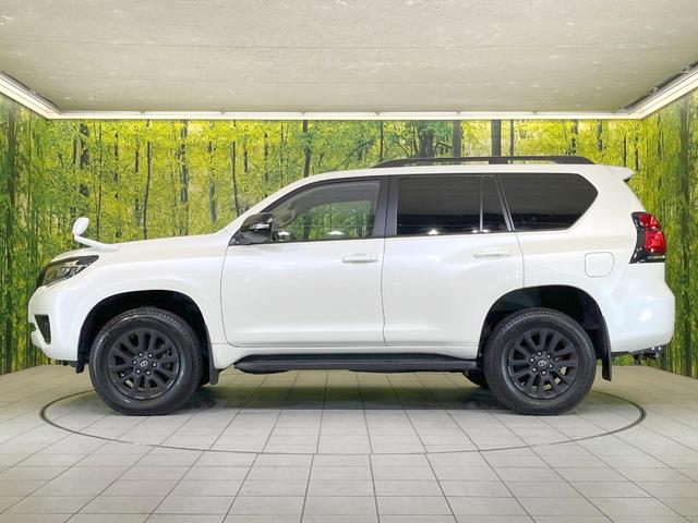 ランドクルーザープラド ＴＸ　Ｌパッケージ　マットブラックエディション　禁煙車　４ＷＤ　７人乗り　バックカメラ　レーダークルーズ　レザーシート　前席シートエアコン　ドラレコ　コーナーセンサー　スマートキー　ＬＥＤヘッド　ビルトインＥＴＣ　オートハイビーム　車線逸脱警報（73枚目）