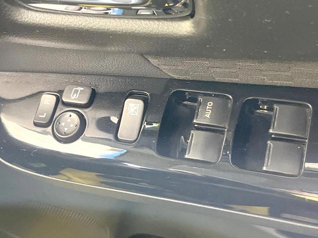 スペーシアカスタム GS 禁煙車 SDナビ スマートキー HIDヘッド オートライト オートエアコン CD 地デジ アイドリングストップ(40枚目)
