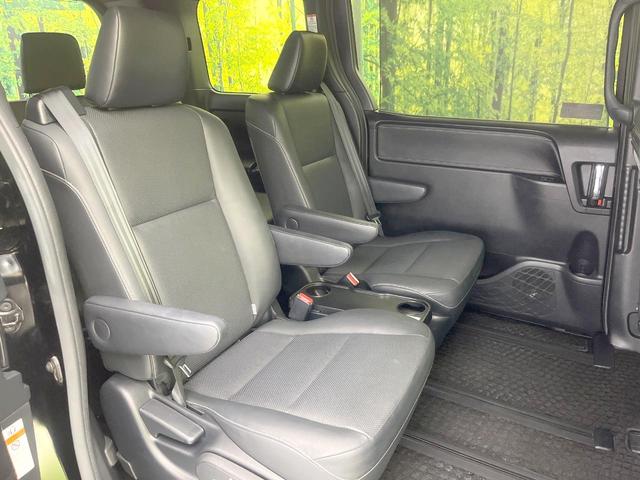 エスクァイア Gi 両側電動ドア 純正SDナビ バックカメラ 衝突被害軽減システム レーダークルーズ 禁煙車 ハーフレザーシート スマートキー LEDヘッド ビルトインETC オートハイビーム オートライト(9枚目)