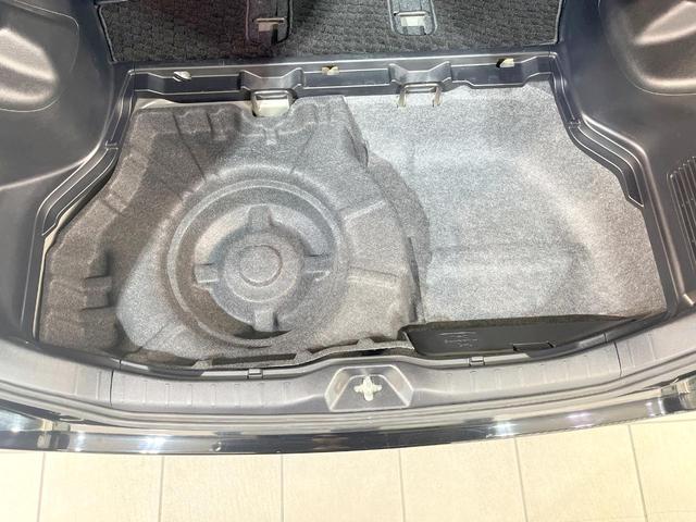 エスクァイア Gi 両側電動ドア 純正SDナビ バックカメラ 衝突被害軽減システム レーダークルーズ 禁煙車 ハーフレザーシート スマートキー LEDヘッド ビルトインETC オートハイビーム オートライト(39枚目)