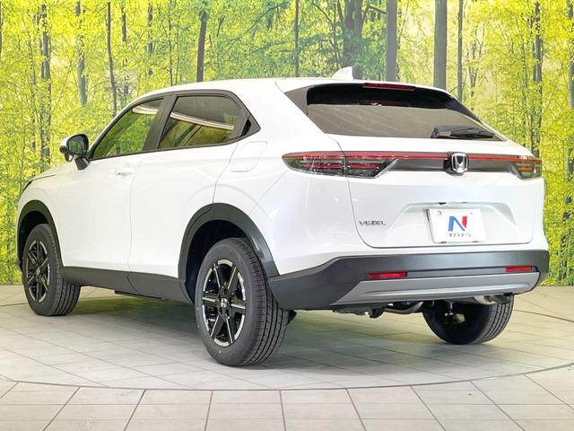 ヴェゼル Ｇ　４ＷＤ　登録済未使用車　バックカメラ　衝突被害軽減システム　レーダークルーズ　コーナーセンサー　スマートキー　ＬＥＤヘッド　車線逸脱警報　オートライト　オートエアコン　純正１６インチアルミ（17枚目）