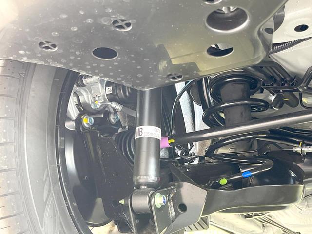 ヴェゼル Ｇ　４ＷＤ　登録済未使用車　バックカメラ　衝突被害軽減システム　レーダークルーズ　コーナーセンサー　スマートキー　ＬＥＤヘッド　車線逸脱警報　オートライト　オートエアコン　純正１６インチアルミ（20枚目）