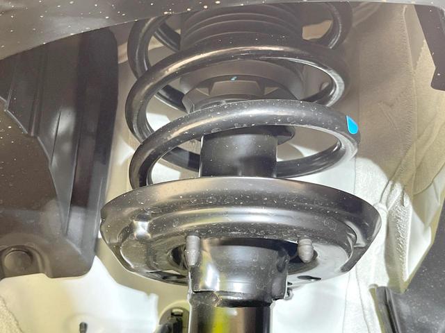 ヴェゼル Ｇ　４ＷＤ　登録済未使用車　バックカメラ　衝突被害軽減システム　レーダークルーズ　コーナーセンサー　スマートキー　ＬＥＤヘッド　車線逸脱警報　オートライト　オートエアコン　純正１６インチアルミ（28枚目）