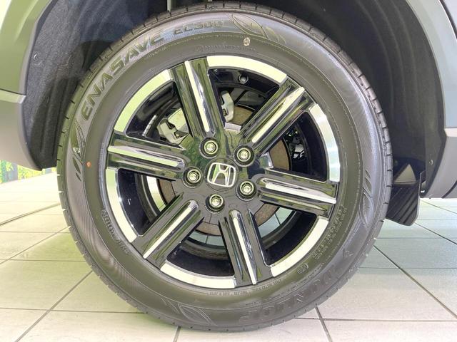 ヴェゼル Ｇ　４ＷＤ　登録済未使用車　バックカメラ　衝突被害軽減システム　レーダークルーズ　コーナーセンサー　スマートキー　ＬＥＤヘッド　車線逸脱警報　オートライト　オートエアコン　純正１６インチアルミ（30枚目）