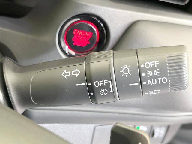 ヴェゼル Ｇ　４ＷＤ　登録済未使用車　バックカメラ　衝突被害軽減システム　レーダークルーズ　コーナーセンサー　スマートキー　ＬＥＤヘッド　車線逸脱警報　オートライト　オートエアコン　純正１６インチアルミ（45枚目）