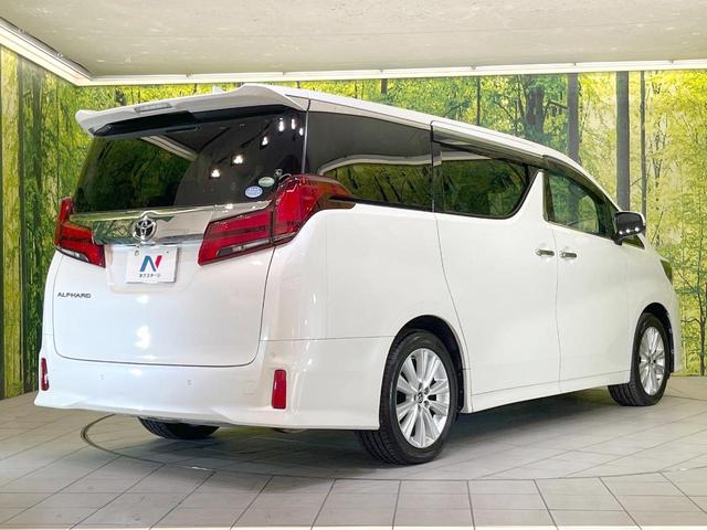 アルファード ２．５Ｓ　ＢＩＧＸ１０型ナビ　両側電動　バックカメラ　衝突被害軽減システム　レーダークルーズ　禁煙車　コーナーセンサー　スマートキー　ＬＥＤヘッド　ビルトインＥＴＣ　オートハイビーム　車線逸脱警報　オートライト（17枚目）