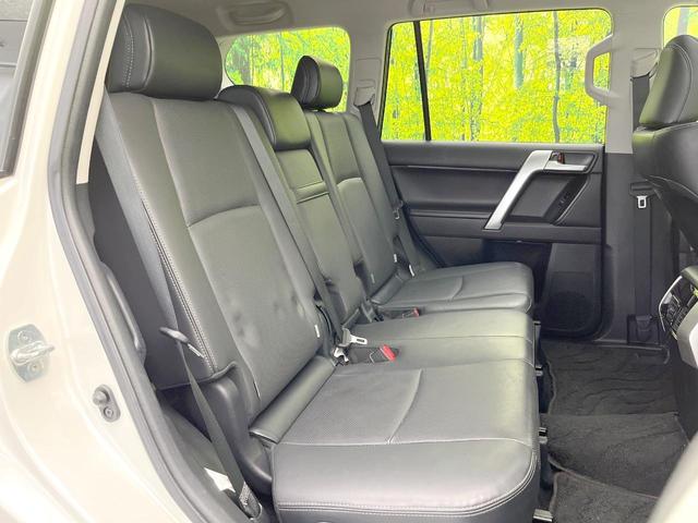 ランドクルーザープラド TX Lパッケージ マットブラックエディション 禁煙車 サンルーフ 9型ナビ バックカメラ 衝突被害軽減システム レーダークルーズ レザーシート 前席シートエアコン ドラレコ コーナーセンサー LEDヘッド ルーフレール ビルトインETC(10枚目)