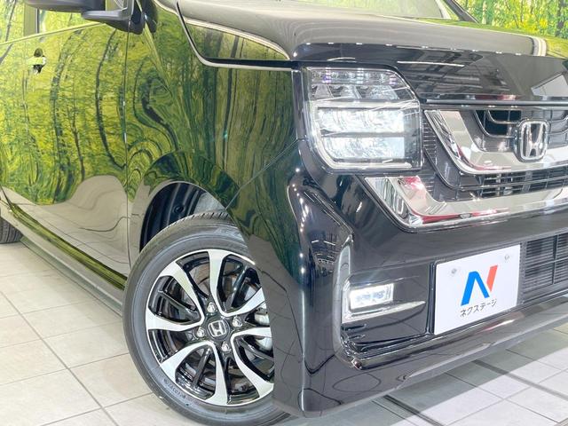 【ＬＥＤヘッドライト】悪天候や夜間走行時も良好な視界を確保し安心して運転できる高輝度ＬＥＤヘッドライトを装備！点灯速度が早く、消費電力も抑えられています。