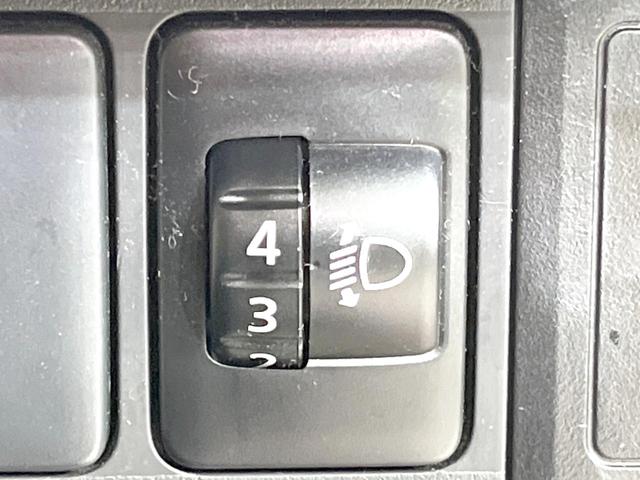 デイズ Ｘ　純正ＳＤナビ　全周囲カメラ　衝突被害軽減システム　禁煙車　スマートキー　ＥＴＣ　オートエアコン　Ｂｌｕｅｔｏｏｔｈ　ＣＤ　フルセグ（45枚目）