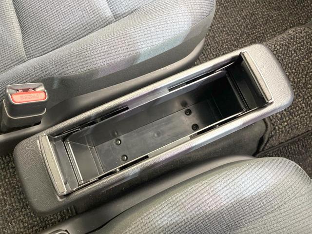 シエンタ G 禁煙車 両側電動ドア バックカメラ 衝突被害軽減システム スマートキー LEDヘッド ETC オートハイビーム 車線逸脱警報 オートライト オートエアコン Bluetooth CD 地デジ(49枚目)