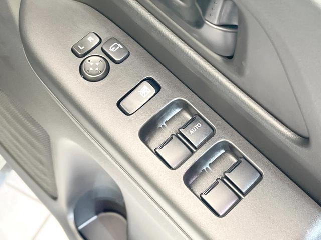 スペーシアギア ハイブリッドXZ 届出済未使用車 両側電動ドア 全周囲カメラ 衝突被害軽減システム レーダークルーズ コーナーセンサー スマートキー LEDヘッド 車線逸脱警報 オートライト オートエアコン Bluetooth(43枚目)