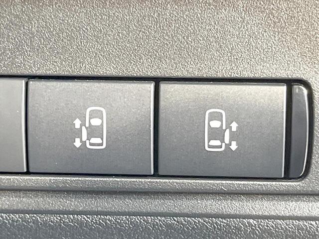 セレナ e-パワー ハイウェイスターV メーカー純正ナビ 両側電動ドア 全周囲カメラ エマージェンシーブレーキ プロパイロット 禁煙車 コーナーセンサー LEDヘッド オートハイビーム オートライト デュアルエアコン 純正16インチアルミ(6枚目)