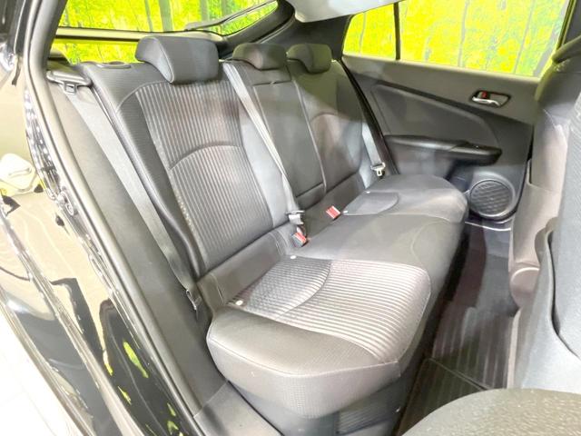 プリウス Sセーフティプラス 純正SDナビ バックカメラ 衝突被害軽減システム レーダークルーズ 禁煙車 コーナーセンサー スマートキー LEDヘッド ビルトインETC パークアシスト 車線逸脱警報 オートライト オートエアコン(9枚目)