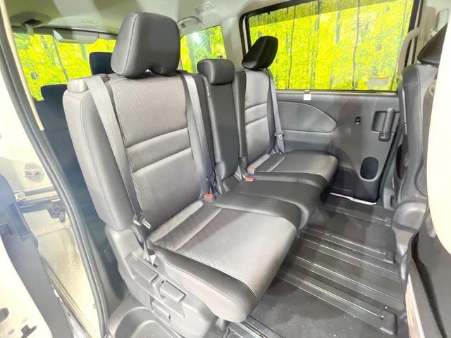 セレナ ハイウェイスターV 両側電動ドア 純正SDナビ 全周囲カメラ 衝突被害軽減システム レーダークルーズ 禁煙車 コーナーセンサー スマートキー LEDヘッド ビルトインETC 車線逸脱警報 オートライト オートエアコン(8枚目)