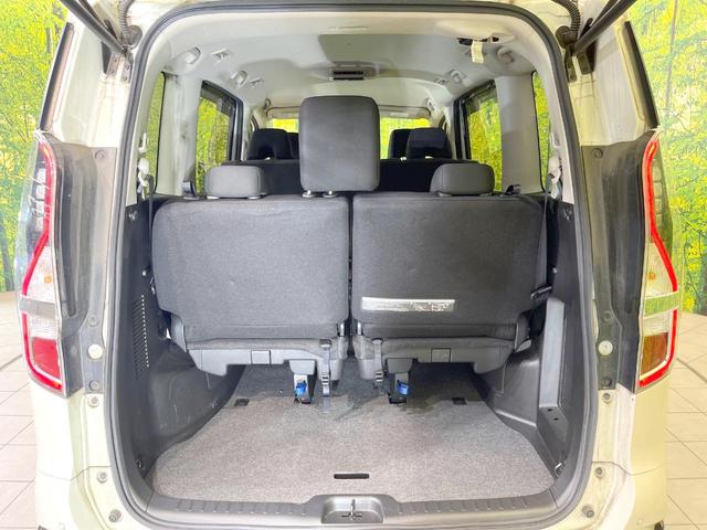 セレナ ハイウェイスターV 両側電動ドア 純正SDナビ 全周囲カメラ 衝突被害軽減システム レーダークルーズ 禁煙車 コーナーセンサー スマートキー LEDヘッド ビルトインETC 車線逸脱警報 オートライト オートエアコン(32枚目)