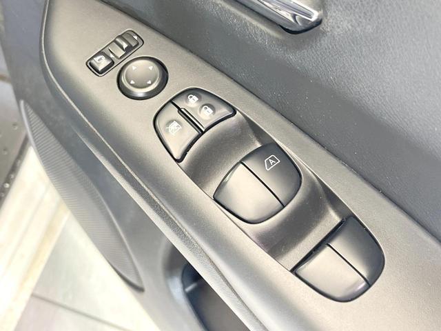 セレナ ハイウェイスターV 両側電動ドア 純正SDナビ 全周囲カメラ 衝突被害軽減システム レーダークルーズ 禁煙車 コーナーセンサー スマートキー LEDヘッド ビルトインETC 車線逸脱警報 オートライト オートエアコン(46枚目)