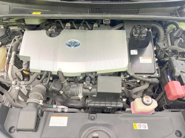 プリウス S 禁煙車 純正9型ナビ バックカメラ LEDヘッド ビルトインETC オートライト オートエアコン 純正15インチアルミ Bluetooth CD フルセグ LEDフォグ(18枚目)