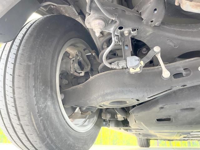 プリウス S 禁煙車 純正9型ナビ バックカメラ LEDヘッド ビルトインETC オートライト オートエアコン 純正15インチアルミ Bluetooth CD フルセグ LEDフォグ(20枚目)