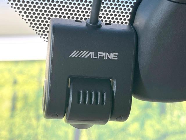 ランドクルーザープラド ＴＸ　Ｌパッケージ　マットブラックエディション　４ＷＤ　７人乗り　サンルーフ　ＨＤＤナビ　全周囲カメラ　衝突被害軽減システム　レーダークルーズ　禁煙車　レザーシート　ドラレコ　コーナーセンサー　スマートキー　ＬＥＤヘッド　ルーフレール（6枚目）