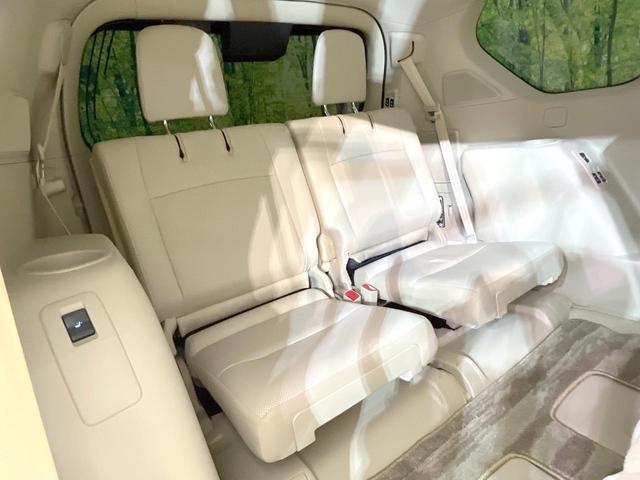 ランドクルーザープラド ＴＸ　Ｌパッケージ　マットブラックエディション　４ＷＤ　７人乗り　サンルーフ　ＨＤＤナビ　全周囲カメラ　衝突被害軽減システム　レーダークルーズ　禁煙車　レザーシート　ドラレコ　コーナーセンサー　スマートキー　ＬＥＤヘッド　ルーフレール（9枚目）