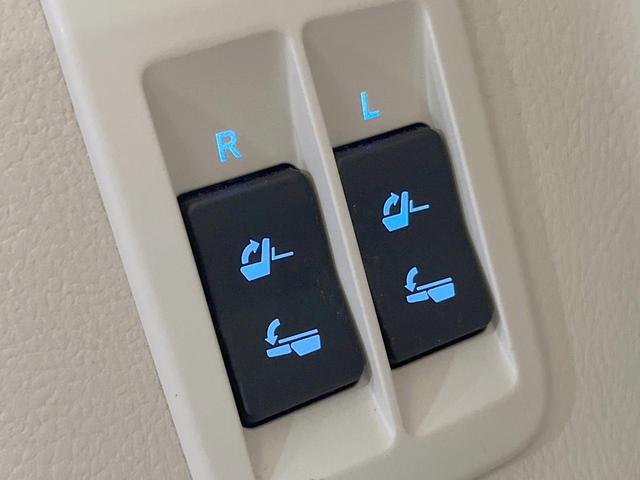 ランドクルーザープラド ＴＸ　Ｌパッケージ　マットブラックエディション　４ＷＤ　７人乗り　サンルーフ　ＨＤＤナビ　全周囲カメラ　衝突被害軽減システム　レーダークルーズ　禁煙車　レザーシート　ドラレコ　コーナーセンサー　スマートキー　ＬＥＤヘッド　ルーフレール（40枚目）