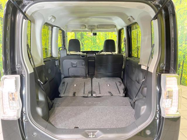 ラゲッジルームは、大容量のスペースを確保。普段のお買い物からレジャーまで、幅広く活躍してくれます！また、リアシートを倒すことでバリエーション豊かにお使いいただけます。