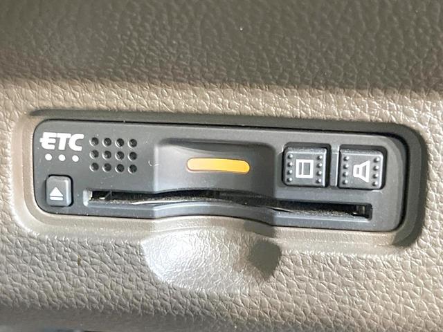 【ＥＴＣ】高速道路の料金所をストレスなく通過！話題のスポットやサービスエリアに多い「スマートＩＣ」利用時は必須のアイテムです。当店でセットアップを実施、ご納車当日からすぐにご利用いただけます！