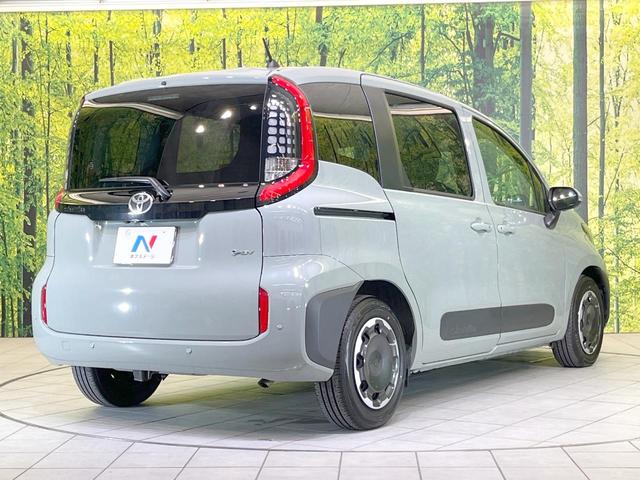 シエンタ ハイブリッドZ 禁煙車 全周囲カメラ 純正10.5型ナビ 衝突被害軽減システム レーダークルーズ コーナーセンサー スマートキー LEDヘッド ETC2.0 オートライト オートエアコン Bluetooth フルセグ(17枚目)