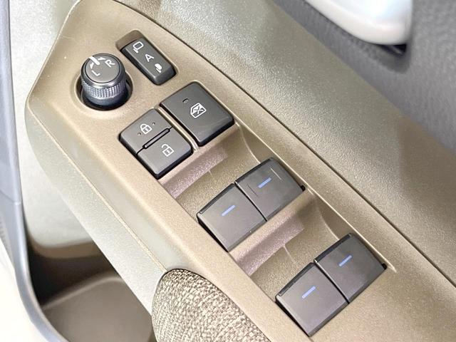 シエンタ ハイブリッドZ 禁煙車 全周囲カメラ 純正10.5型ナビ 衝突被害軽減システム レーダークルーズ コーナーセンサー スマートキー LEDヘッド ETC2.0 オートライト オートエアコン Bluetooth フルセグ(39枚目)