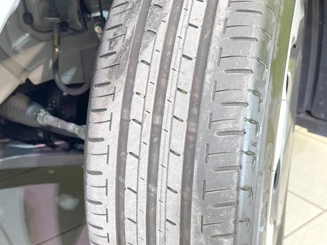 シエンタ ハイブリッドZ 禁煙車 全周囲カメラ 純正10.5型ナビ 衝突被害軽減システム レーダークルーズ コーナーセンサー スマートキー LEDヘッド ETC2.0 オートライト オートエアコン Bluetooth フルセグ(64枚目)