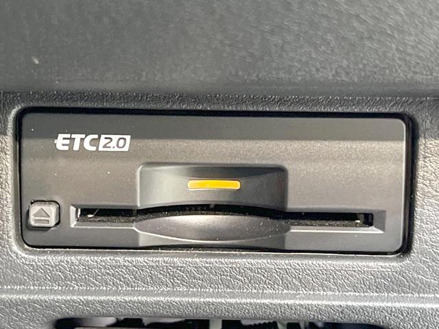 オーラ G レザーエディション 全周囲カメラ 純正ディスプレイオーディオ 衝突被害軽減システム レーダークルーズ ハーフレザーシート コーナーセンサー LEDヘッド ETC2.0 オートハイビーム オートライト オートエアコン(5枚目)