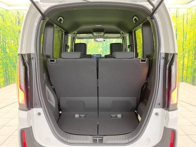 Ｎ－ＢＯＸカスタム ベースグレード　禁煙車　電動スライドドア　バックカメラ　衝突被害軽減システム　レーダークルーズ　コーナーセンサー　スマートキー　ＬＥＤヘッド　オートハイビーム　車線逸脱警報　オートライト　オートエアコン（10枚目）