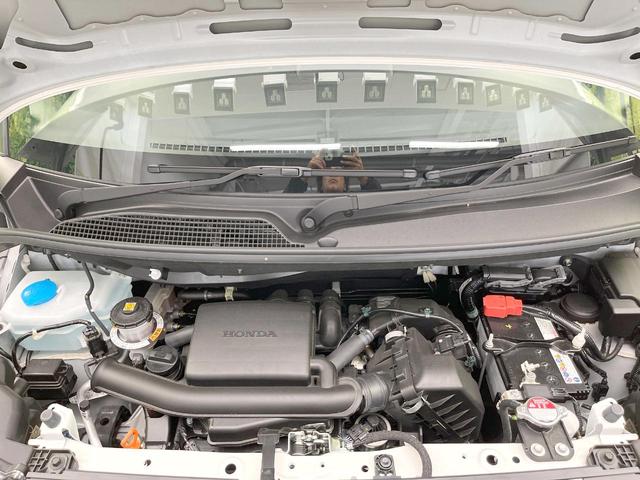 Ｎ－ＢＯＸカスタム ベースグレード　禁煙車　電動スライドドア　バックカメラ　衝突被害軽減システム　レーダークルーズ　コーナーセンサー　スマートキー　ＬＥＤヘッド　オートハイビーム　車線逸脱警報　オートライト　オートエアコン（17枚目）