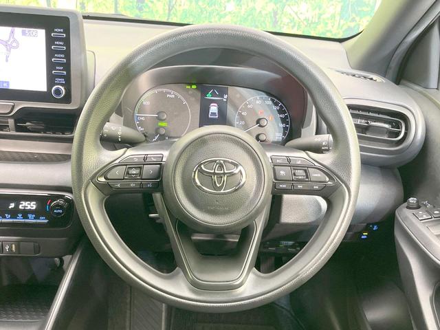 ヤリス ハイブリッドX 禁煙車 純正ディスプレイオーディオ バックカメラ 衝突被害軽減システム レーダークルーズ コーナーセンサー スマートキー ビルトインETC オートライト オートエアコン Bluetooth(9枚目)