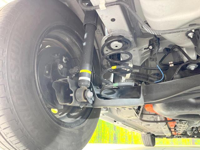 ヤリス ハイブリッドX 禁煙車 純正ディスプレイオーディオ バックカメラ 衝突被害軽減システム レーダークルーズ コーナーセンサー スマートキー ビルトインETC オートライト オートエアコン Bluetooth(19枚目)