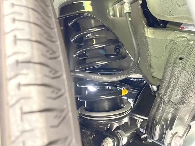 ジムニー XC 4WD ターボ 届出済未使用車 衝突被害軽減システム 車線逸脱防止システム コーナーセンサー スマートキー クルコン オートエアコン 純正16インチアルミ アダプティブハイビーム アイドリングストップ(20枚目)