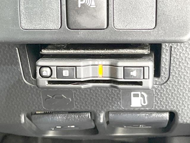 【ＥＴＣ】高速道路の料金所をストレスなく通過！話題のスポットやサービスエリアに多い「スマートＩＣ」利用時は必須のアイテムです。当店でセットアップを実施、ご納車当日からすぐにご利用いただけます！