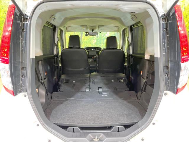 ラゲッジルームは、大容量のスペースを確保。普段のお買い物からレジャーまで、幅広く活躍してくれます！また、リアシートを倒すことでバリエーション豊かにお使いいただけます。