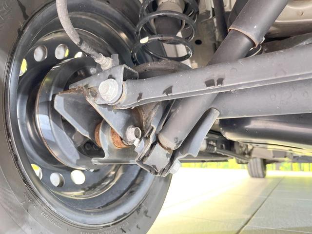 お車を安心してお乗りいただく為には、足回りの定期点検が欠かせません。サービスサポート（有償保証）では無料点検もご提供しており、安心のカーライフをお過ごしいただけるサポート体制が整っています。