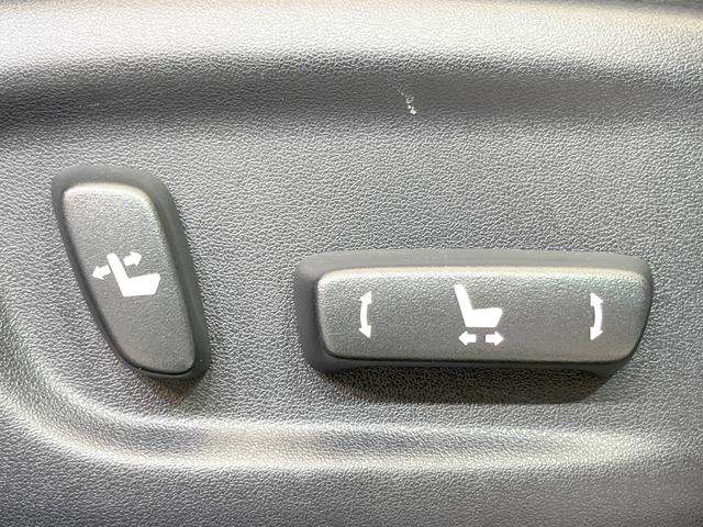 【パワーシート】スイッチ一つで簡単にシートの微調整が可能！電動だから力もいりません！快適なシートポジションにセットして、快適なドライブをお楽しみください。