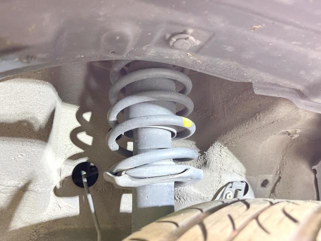 アルトラパン Ｘセレクション　禁煙車　シートヒーター　スマートキー　ＨＩＤヘッド　ＥＴＣ　純正１４インチアルミ　オートライト　オートエアコン　Ｂｌｕｅｔｏｏｔｈ　ＣＤ　ＤＶＤ再生　フルセグ（20枚目）