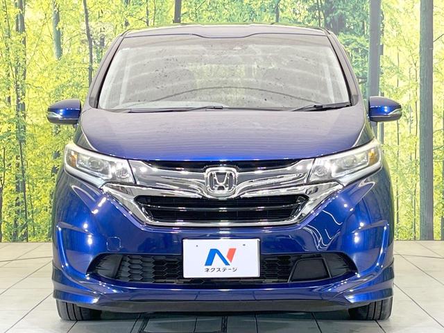 フリードハイブリッド ハイブリッド・Ｇホンダセンシング　両側電動ドア　バックカメラ　衝突被害軽減システム　レーダークルーズ　禁煙車　ハーフレザーシート　ＬＥＤヘッド　ビルトインＥＴＣ　純正１５インチアルミ　車線逸脱警報　オートライト　オートエアコン（14枚目）